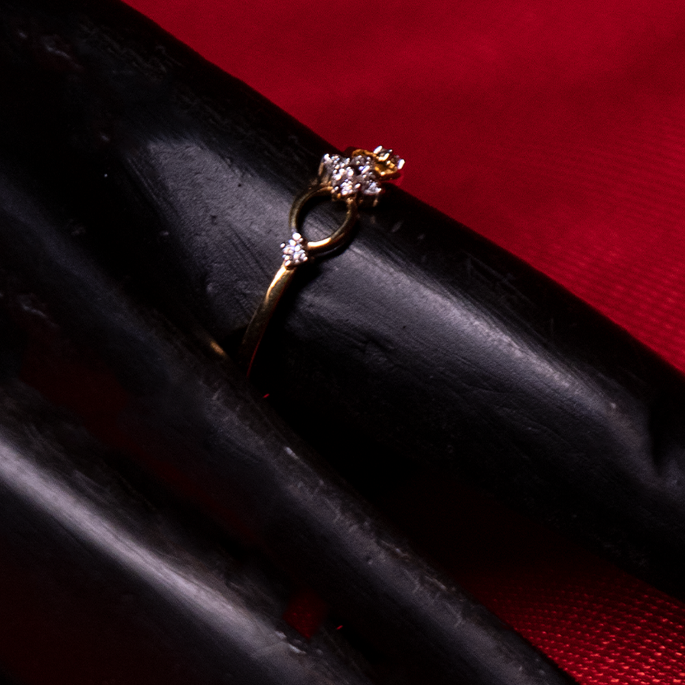 Gold Diamond Ring5