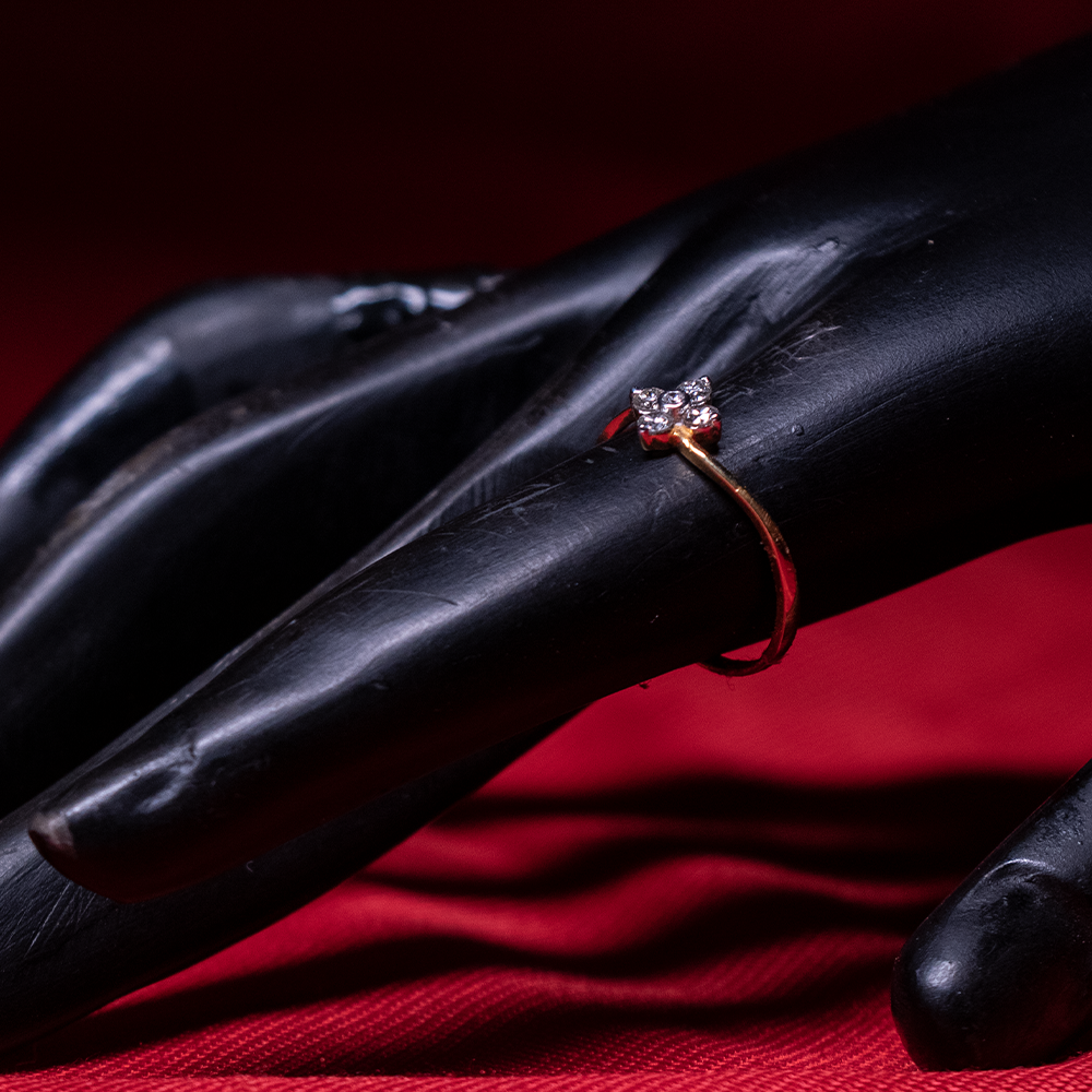 Gold Diamond Ring2