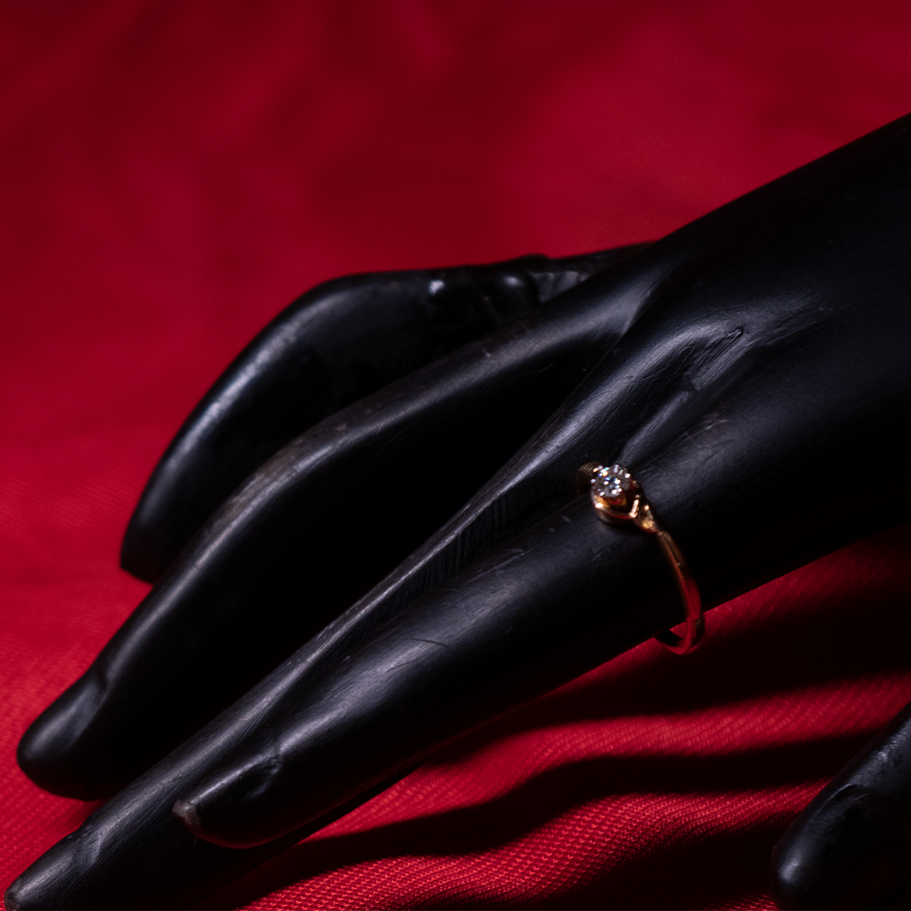 Gold Diamond Ring1